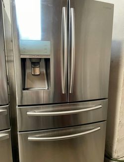 Samsung 4-Door Fridge Stainless Steel with IceMaker
