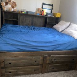 Full Size Bed