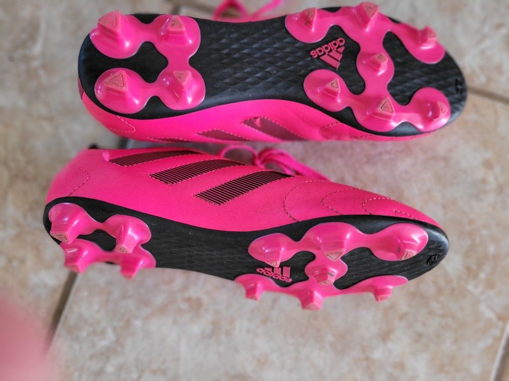 Soccer Adidas Shoes 5.5 Size