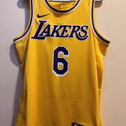 Nike Los Angeles Lakers Lebron James Gold #6 Swingman Jersey 