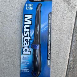 7" Mustad Fillet Knife, Stainless Steel Blade, Ergonomic Grip with Nylon Sheath
