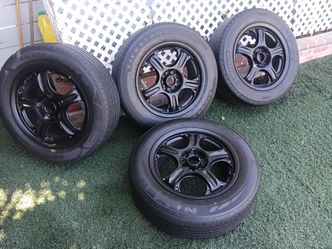 Set 205/65/16 universal 5 hoyos llantas 60x100 de vida para camrry Accord CRV sonata Toyota pickup previa varios buenas condiciones $160 obo