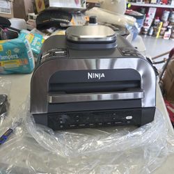 Ninja Smart XL 6-in-1 Indoor Grill & Air Fryer with Built in Thermometer
