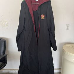 The Wizarding World of Harry Potter ”Gryffindor Robe” Size XS
