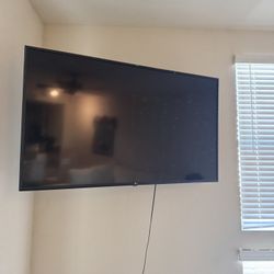 Free TV + Mount