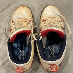Under Armour 1.5Y Baseball Cleats with Box  Kid Child