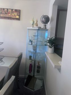 Curio cabinet