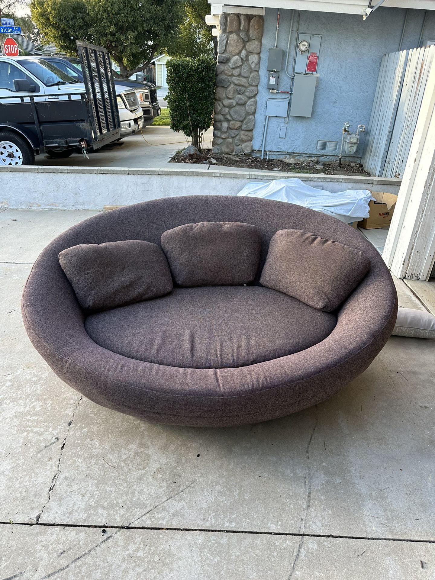 Round Couch