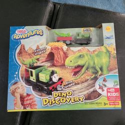 BRAND NEW THOMAS & FRIENDS ADVENTURES DINO DISCOVERY TOY WITH METAL ENGINE