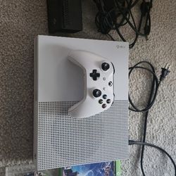 Xbox One 1TB With Kinect 2 Controller 