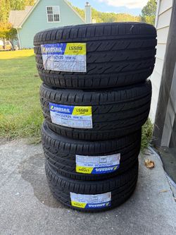 Set of 4 Brand New Landsail LS588 UHP Tires - 245/35ZR20 95W XL (FREE LOCAL DELIVERY)