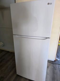 Refrigerator- LG