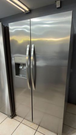 Side by side refrigerator warranty included ✅
