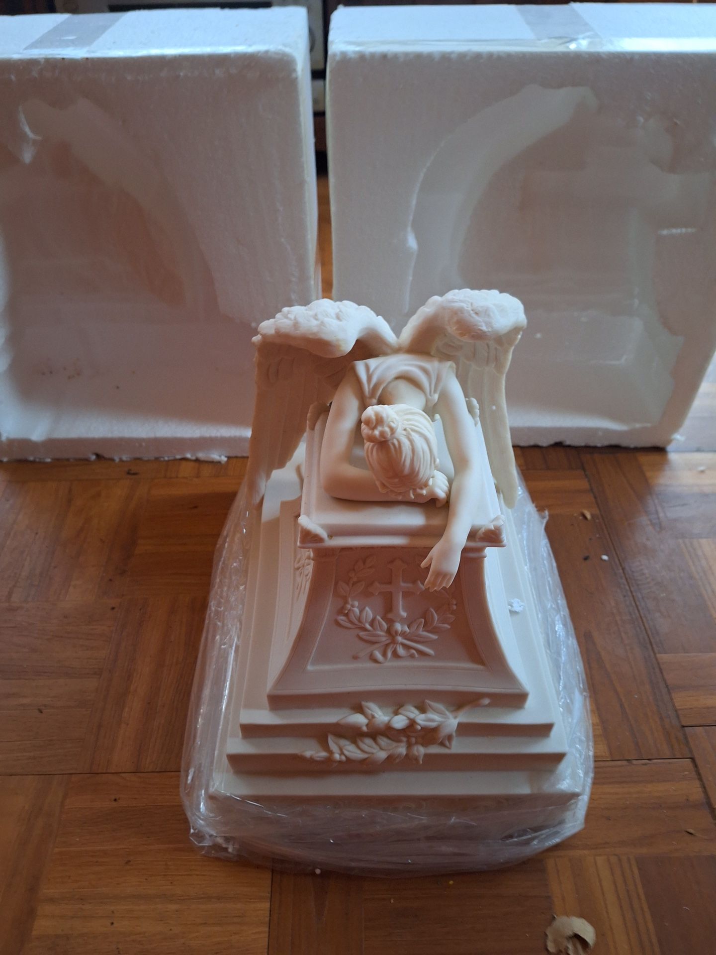 Weeping Angel Urn