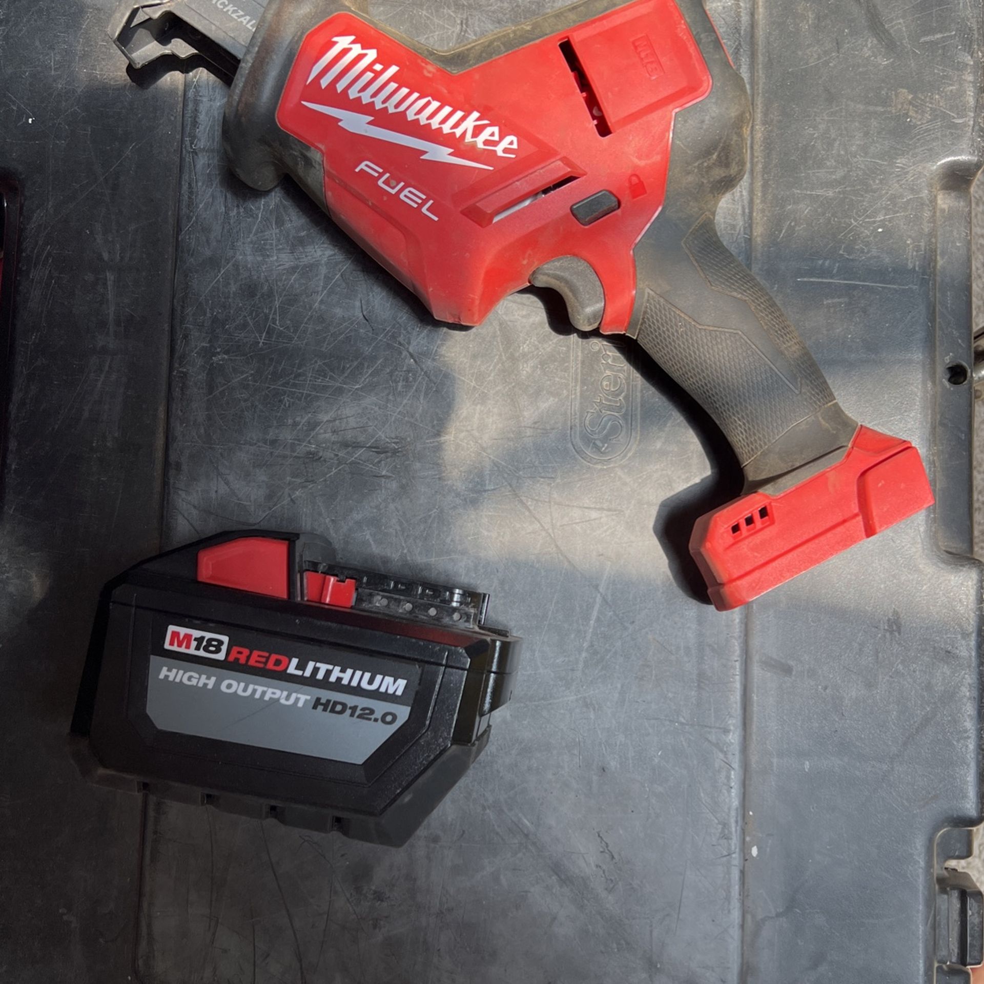 Milwaukee Tool And Battery De Walt Surface Cleaner