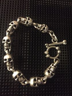 Scull bracelet