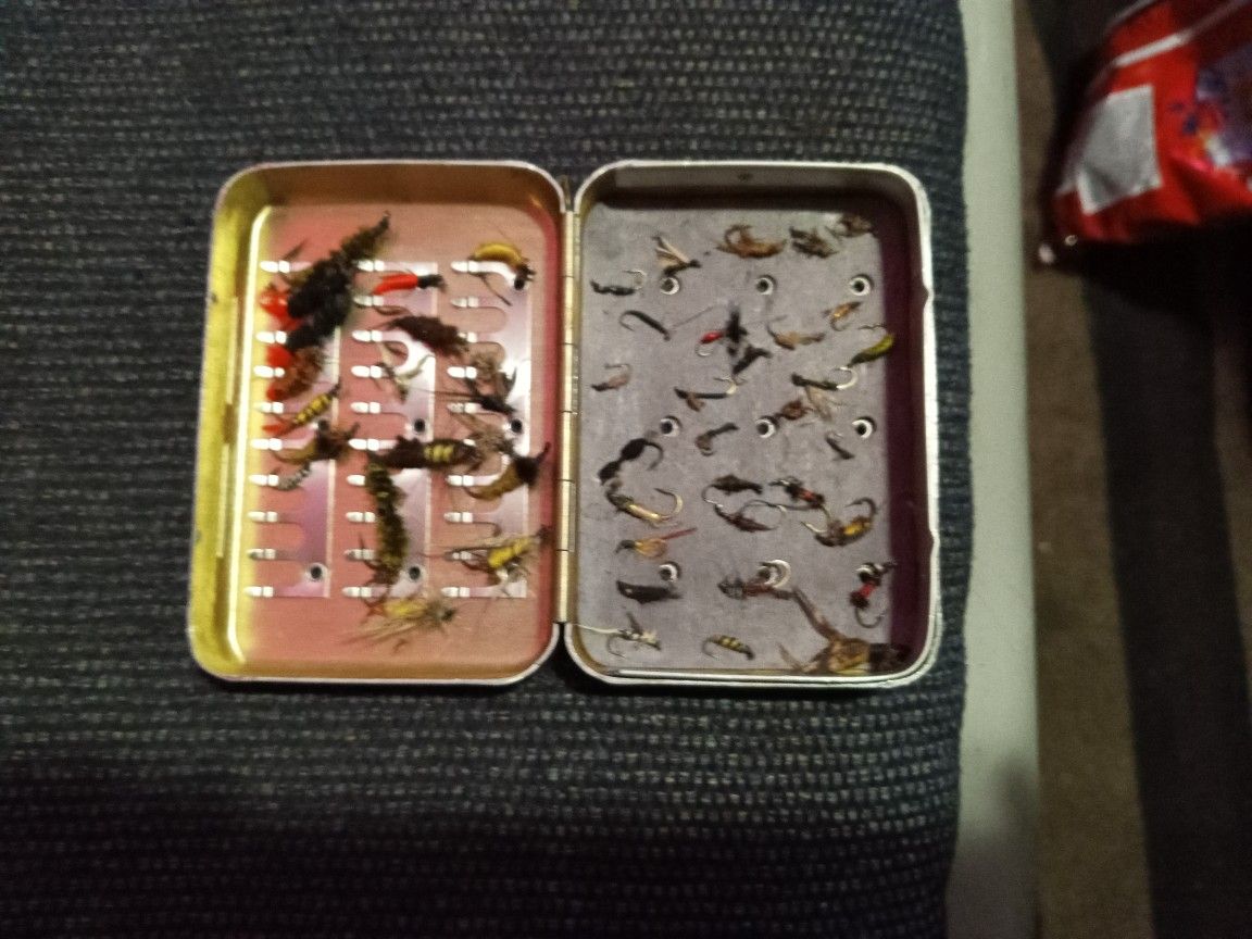 Vintage Perrine #69 Magnetic Fly Box $50 OBO