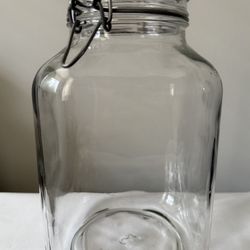 Italian Made 101.5 oz Clear Glass Food Storage Jar