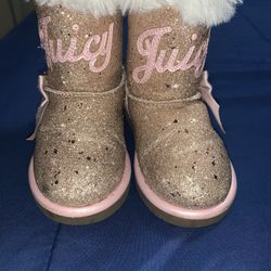 Boots Size 7M