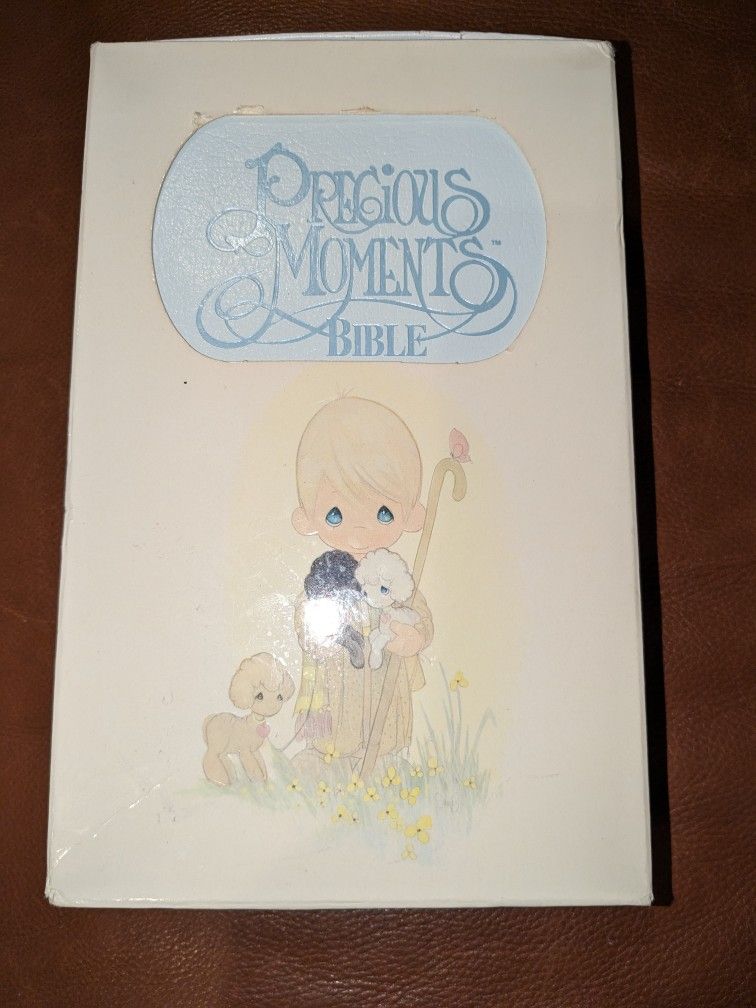 PRECIOUS MOMENTS BIBLE