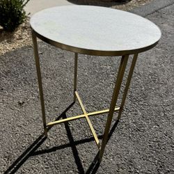 End Table/nightstand