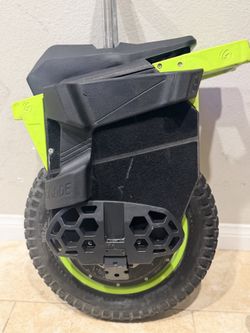 Begode (Gotway) Tesla T4 Pro 17" C32 TILE MOTOR 2600W Motor Suspension Electric Unicycle with 1800WH/100V Battery 