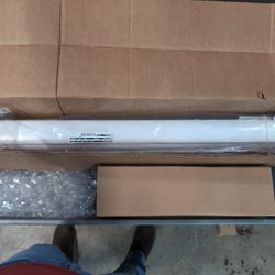 Hunter Douglas White Silhouette 46 3/4in X 60in 