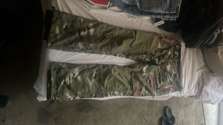 Thirty two Snowboarding pants