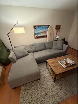 Living Spaces Couch w/ Pull Out Mattress