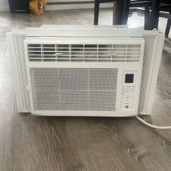 Window AC - GE 150 Sq Ft 5000 BTU