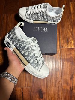 Dior b23