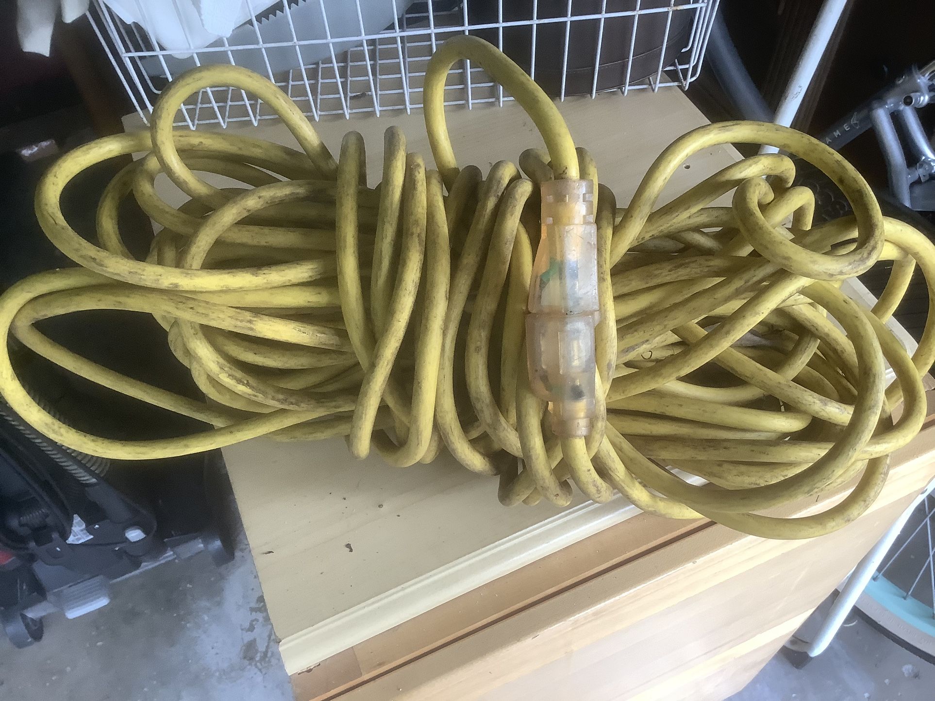 Very heavy duty extension cord