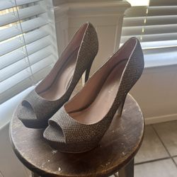 Diva Lounge Platform Heels