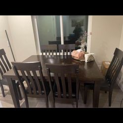 Dinning Table And 6 Chairs