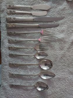 Vintage Silverplated Oneida Community Coronation Dinnerware Set