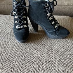MICHAEL KORS SUEADE BOOTS 7 1/2