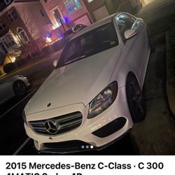 2015 Mercedes-Benz C-Class • C 300 4MATIC Sedan 4D