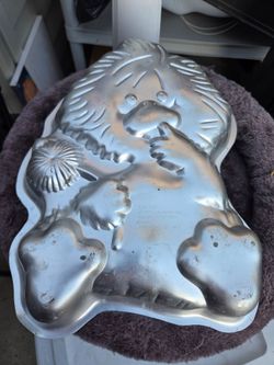Character baking pan