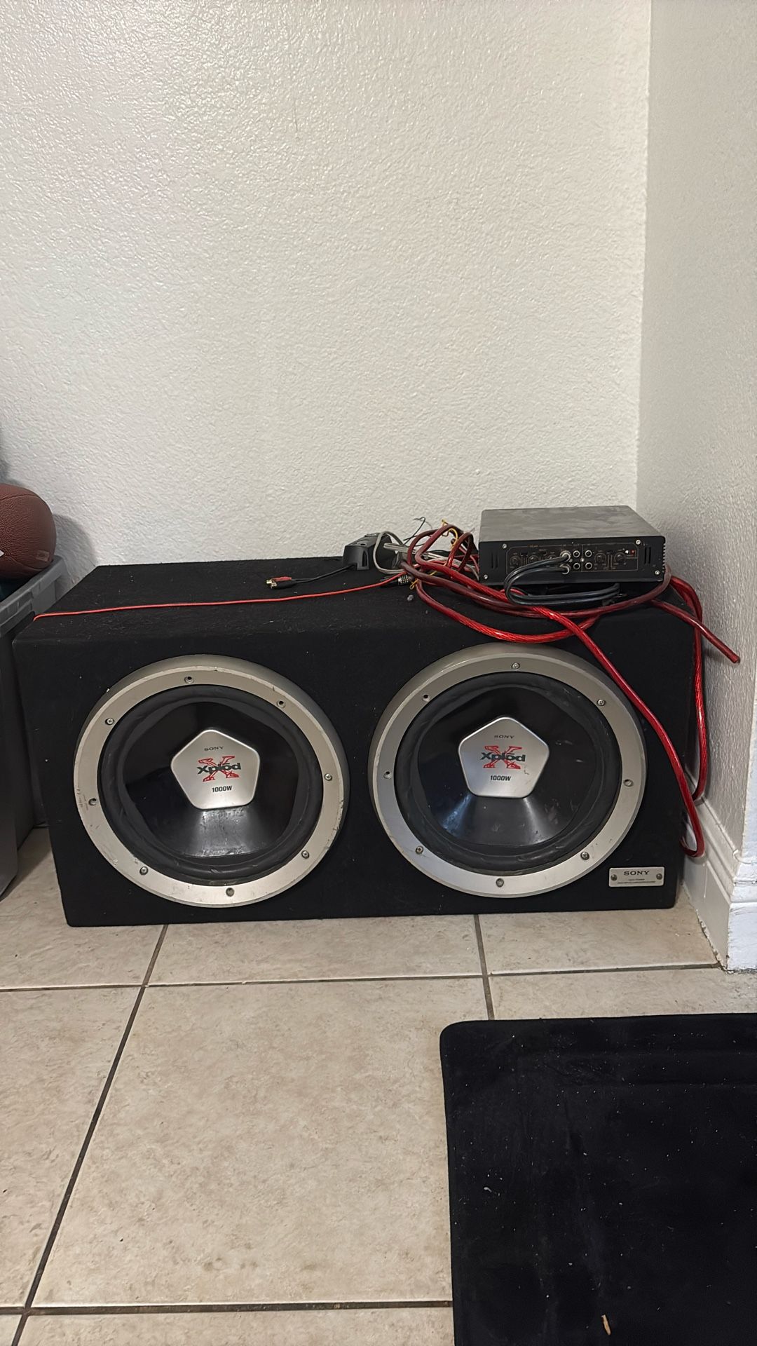 Xplōd 1000w Sony