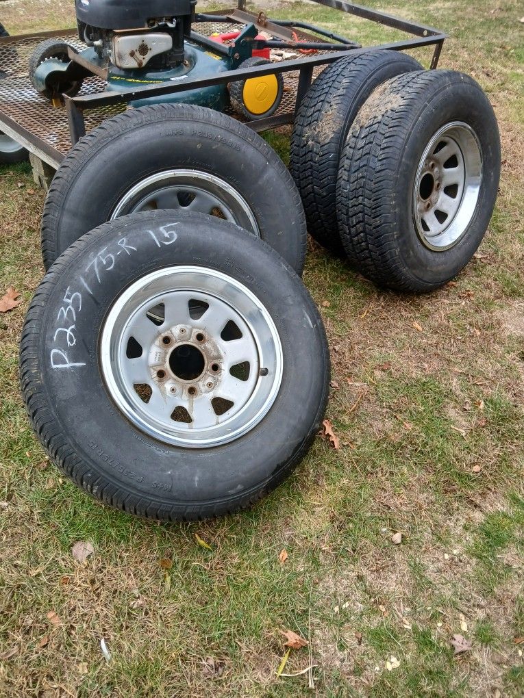 Semerit Set Of 4 Tires Mounted And Balanced