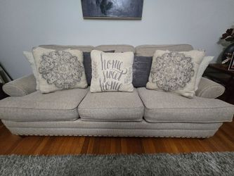 Jackson Furniture "Farmington" 3-seat Sofa & Love seat Couch Set