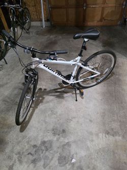 Schwinn Network 3.0 700c Hybrid Bike