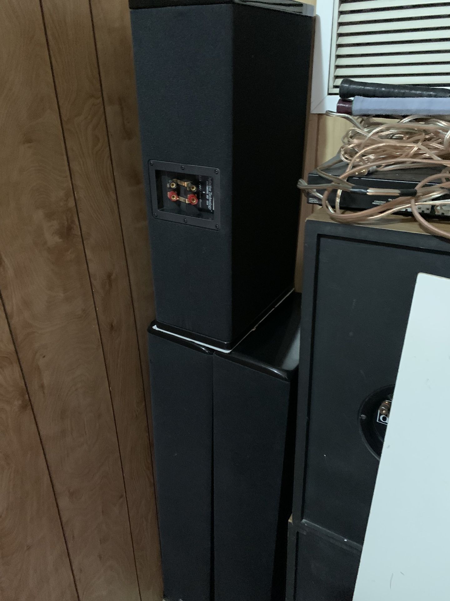 3 Pieces Definitive Technology Bipolar BP7006 & CLR2002 Speakers