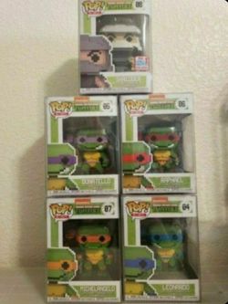 Funko Pop 8-bit Edition Teenage Mutant Ninja Turtles And Shredder In Protectors Mint Condition