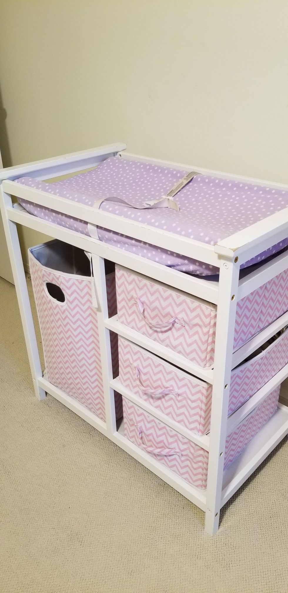 Baby Changing Table with Laundry hamper, 3 Storage baskets and Pad for Sale in Sammamish, WA