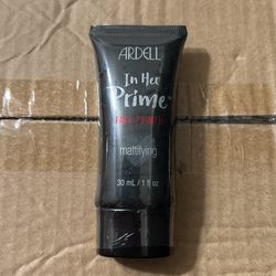 Ardell In Her Prime face Primer Mattifying