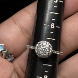 14k Ladies Diamond Engagement Ring Size 7 