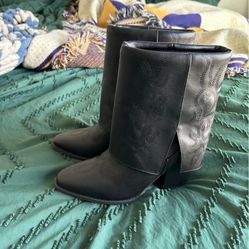 Women’s Boots 7