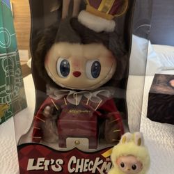 Let’s play check mate labubu