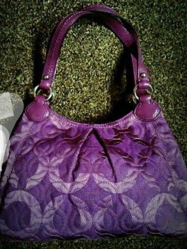 Purple Coach Purse small c0982-42949